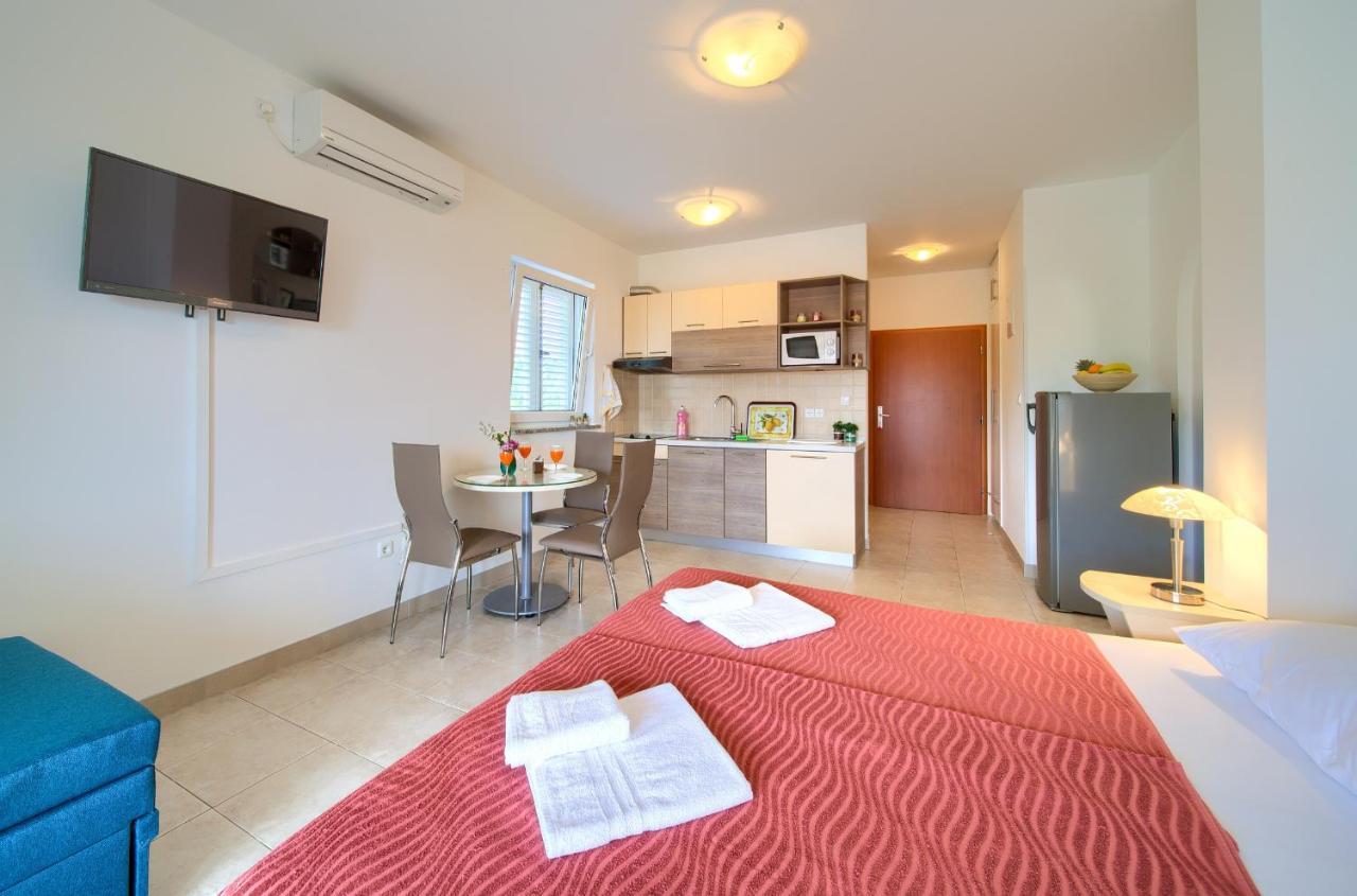 Apartments Ivica Krk Island Šilo Zewnętrze zdjęcie